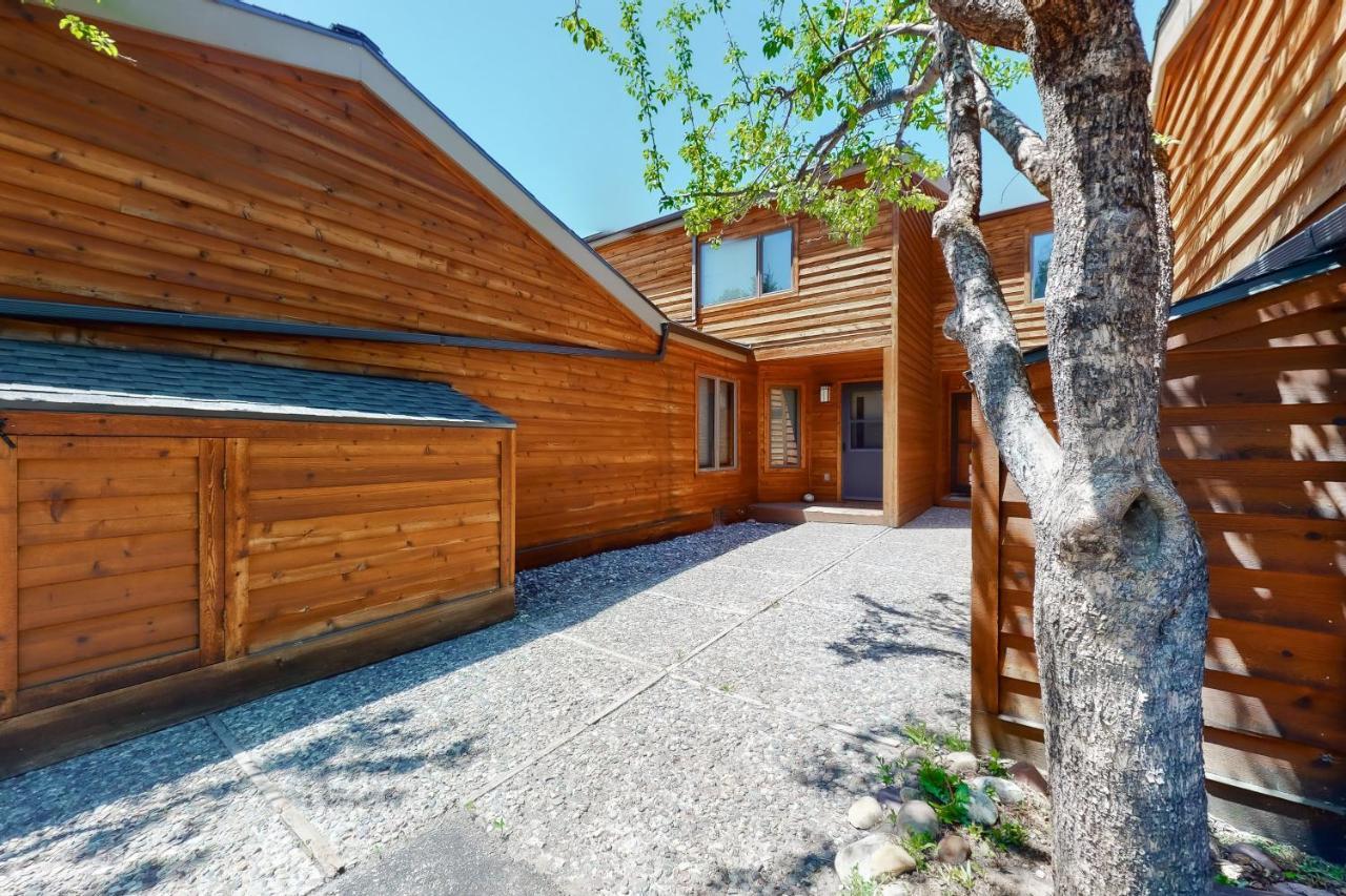 Glacier Jackson Exterior photo